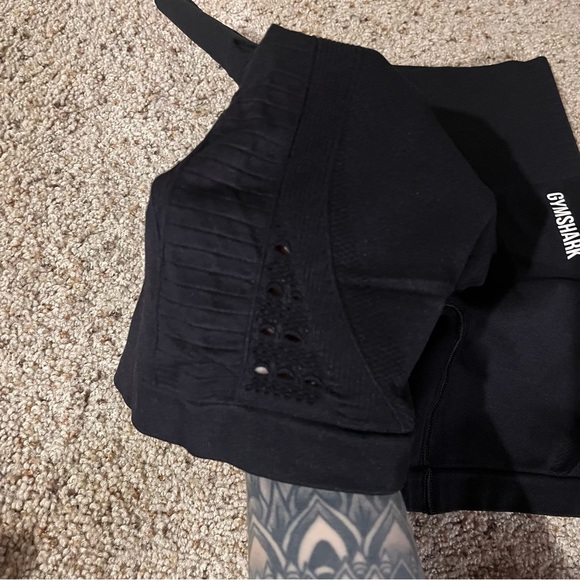 Gymshark shorts! - Picture 3 of 4